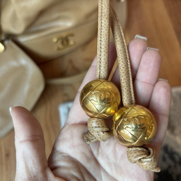 Authentic CHANEL Triple CC Caviar leather brown camel bucket back with pouch - Picture 7 of 14